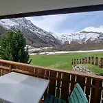 Azurit Ski-in, Ski-out Апартаменти Зас-Фе