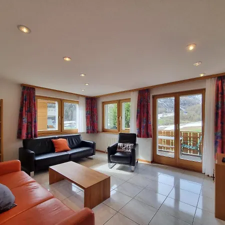 Azurit Ski-in, Ski-out Apartment *