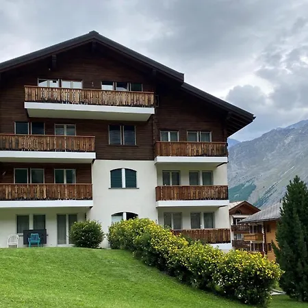 Azurit Ski-in, Ski-out Апартаменты *